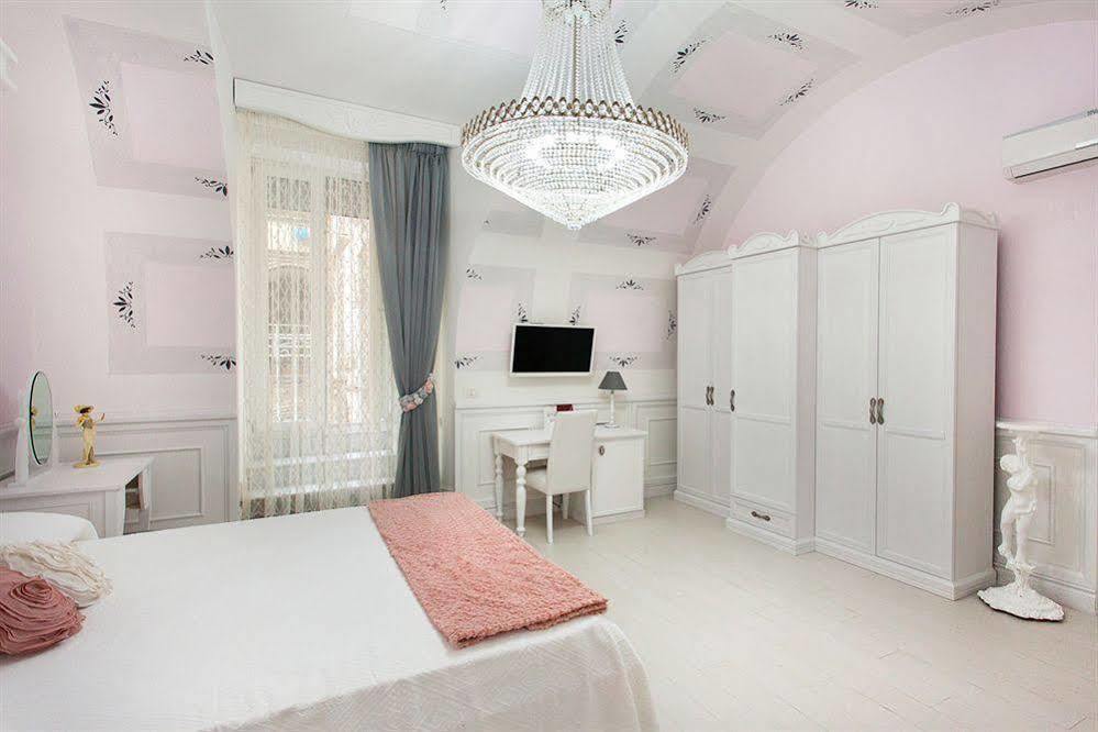 Domus Rosa Panzió Nápoly Kültér fotó
